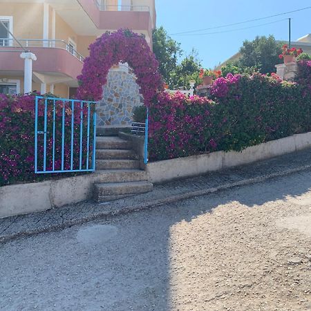 Apartments Vila Ardi Sarandë Eksteriør billede