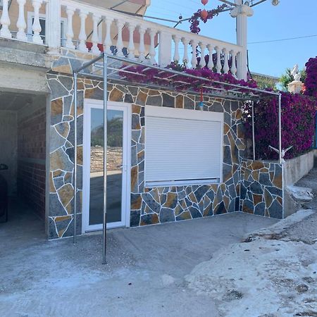 Apartments Vila Ardi Sarandë Eksteriør billede