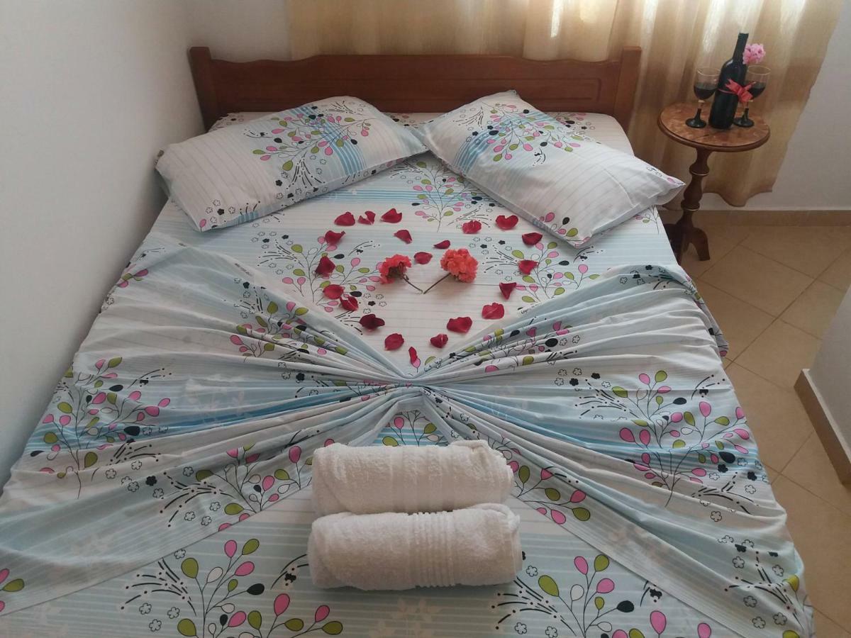 Apartments Vila Ardi Sarandë Eksteriør billede