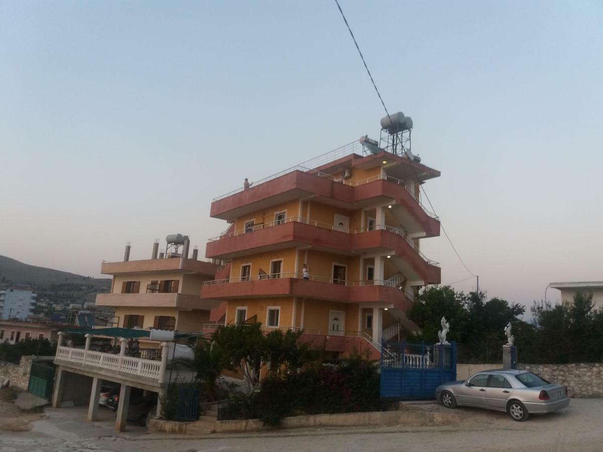 Apartments Vila Ardi Sarandë Eksteriør billede